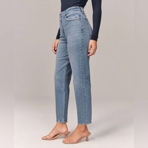 abercrombie & fitch high rise mom jeans 4/27